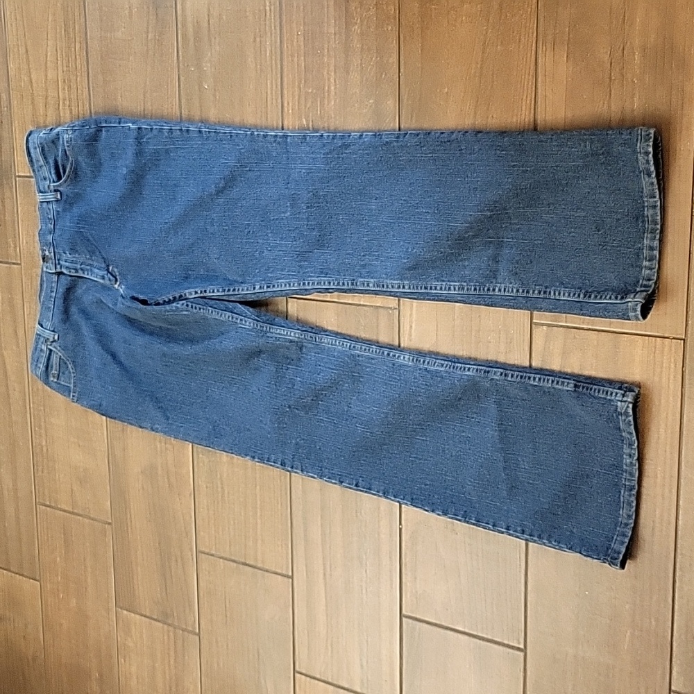 Wrangler blues boot cut denim blue jean classic 5 pocket stretch Size 16…NEW